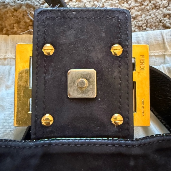 Fendi Black patent leather Shoulder Bag with FF Logo - Picture 5 of 12